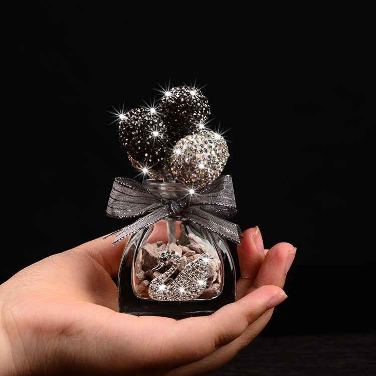 F09 | The Diamond Peak Car Fragrance Swan F09